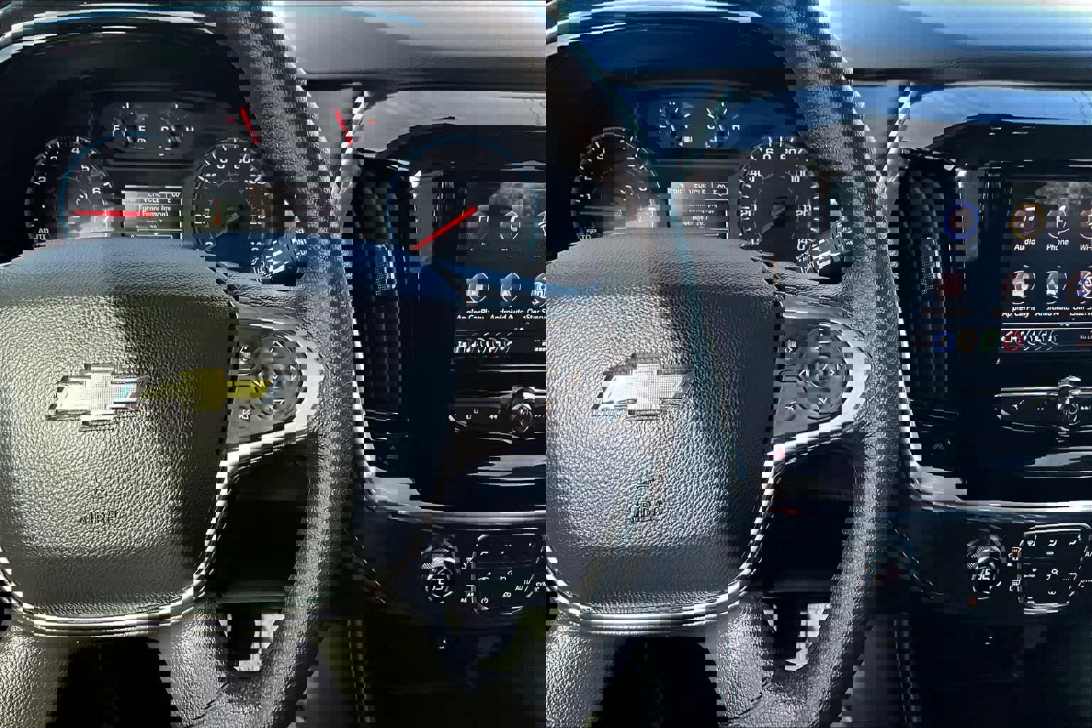 Used 2020 Chevrolet Traverse LS w/ LPO, Blackout Package AWD/4WD image 26