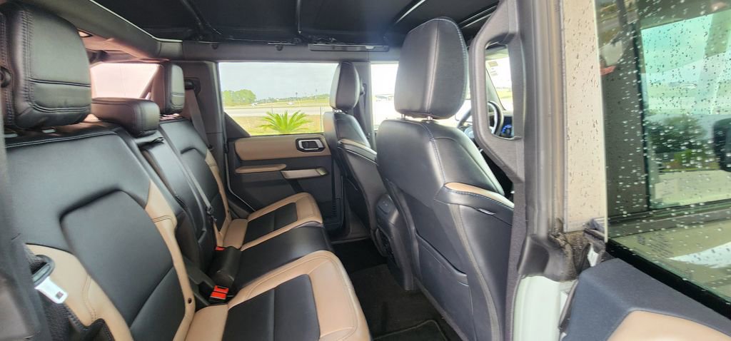 Used 2023 Ford Bronco Wildtrak image 13