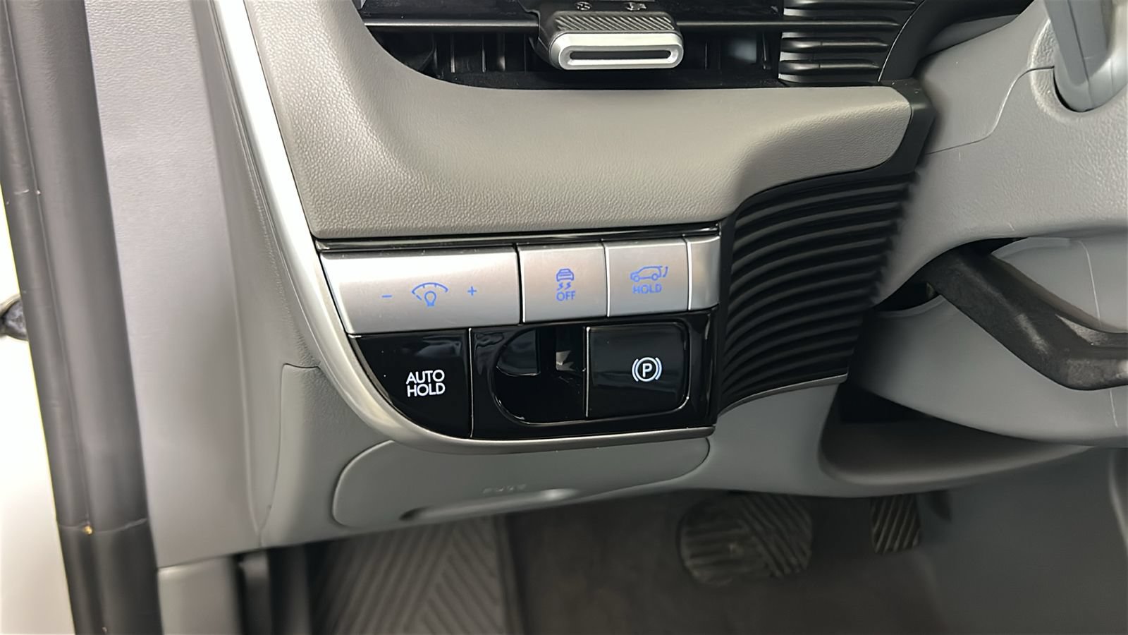 Used 2024 Hyundai Ioniq 5 SEL RWD image 20