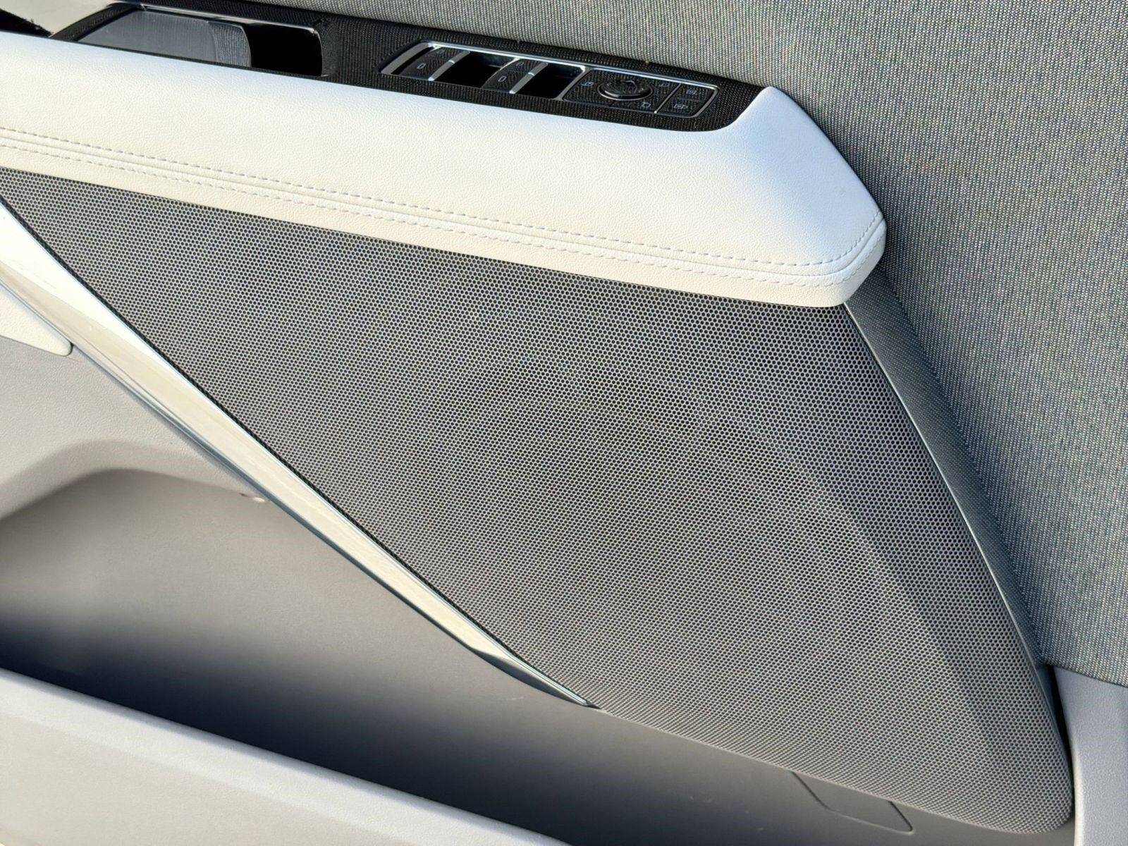 Certified 2025 Cadillac Escalade IQ Luxury 1 image 28