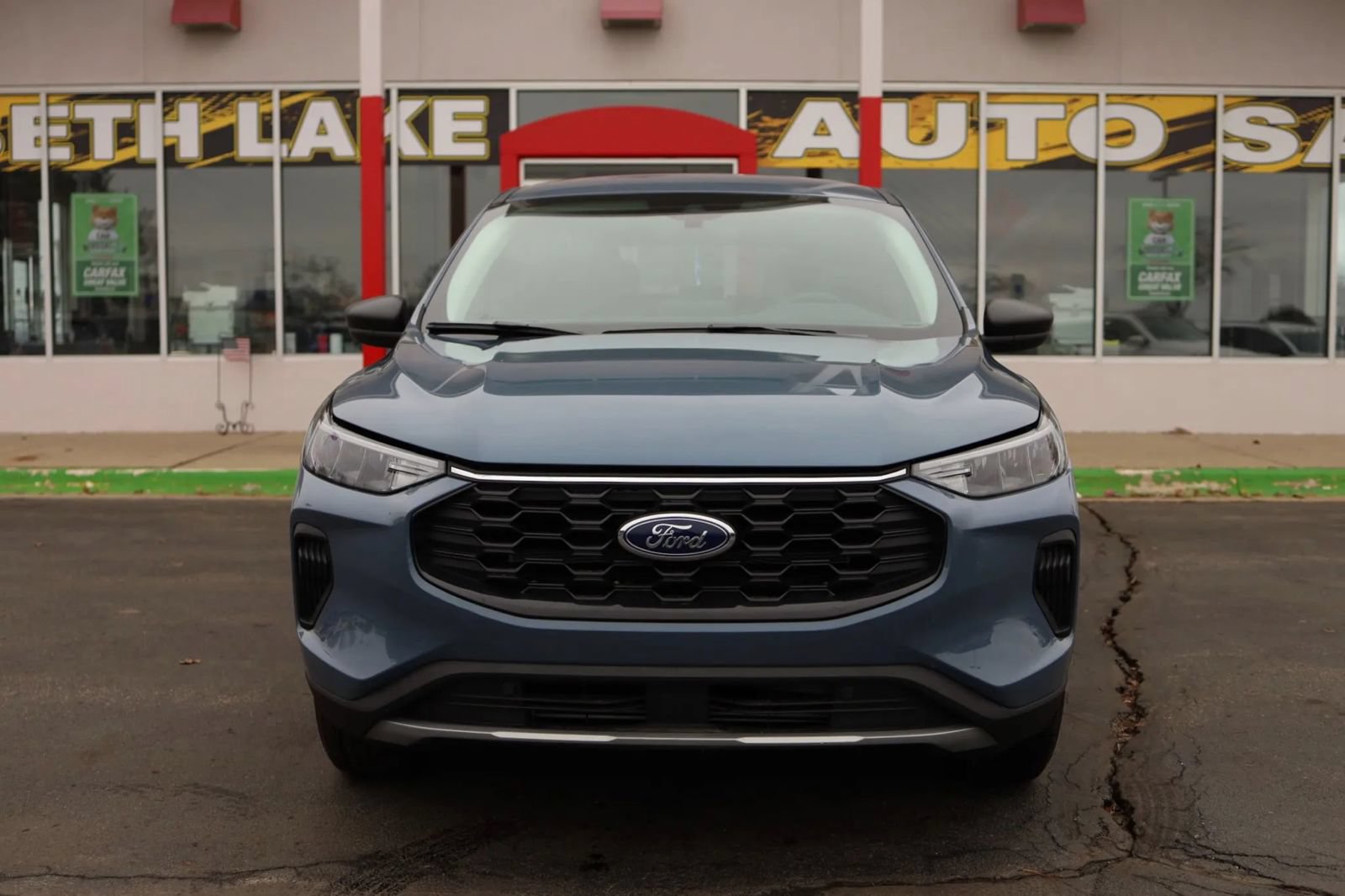 Used 2025 Ford Escape Active w/ Cold Weather Package AWD/4WD image 2