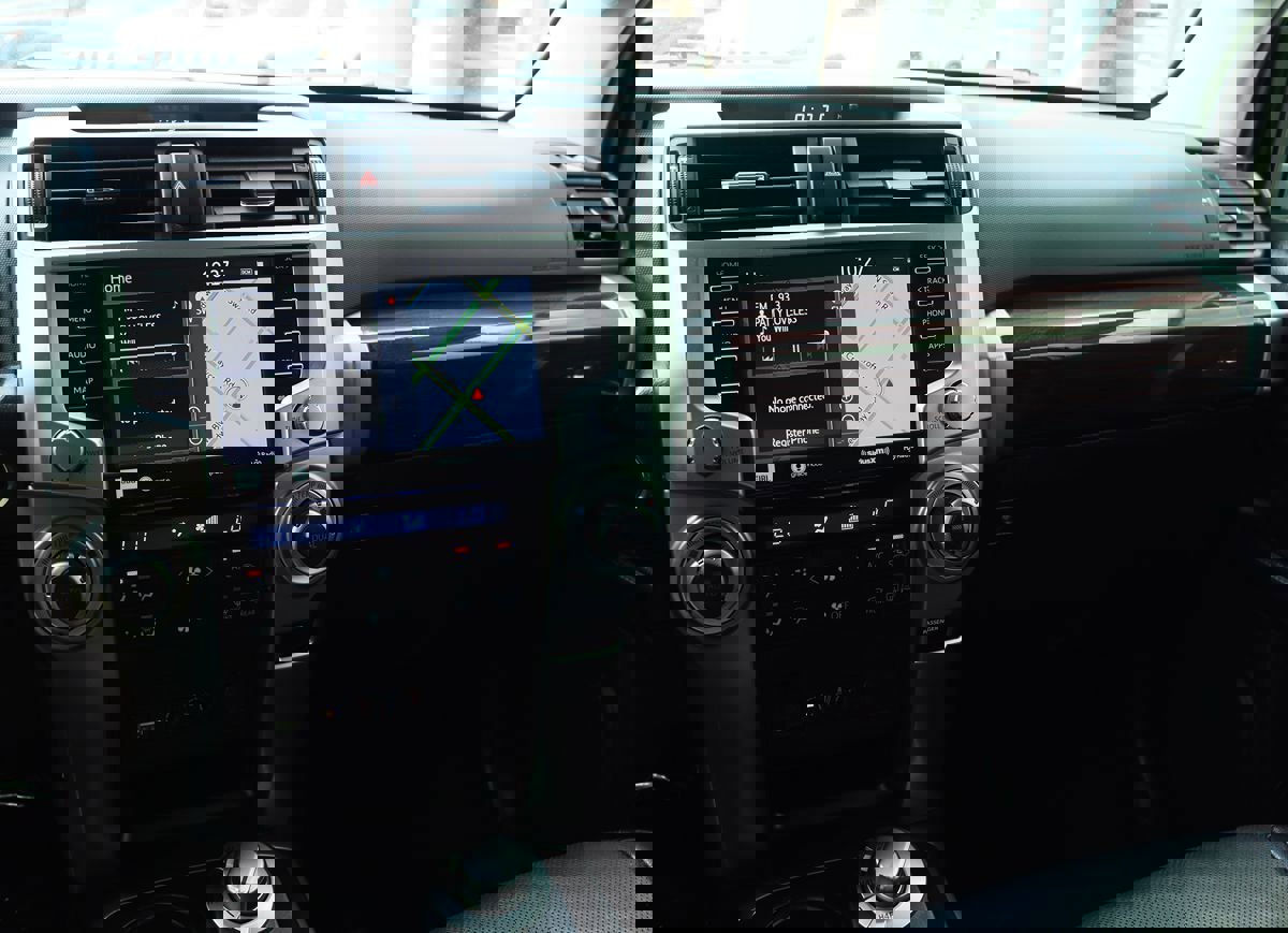 Used 2022 Toyota 4Runner Limited AWD/4WD image 48