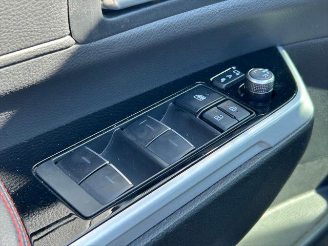 Certified 2025 Toyota Sienna XSE w/ XSE Premium Package image 28