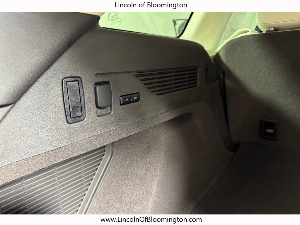 New 2026 Lincoln Nautilus Black Label w/ Jet Appearance Package image 68