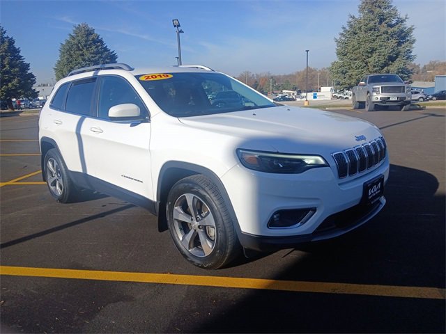 Used 2019 Jeep Cherokee Limited image 1