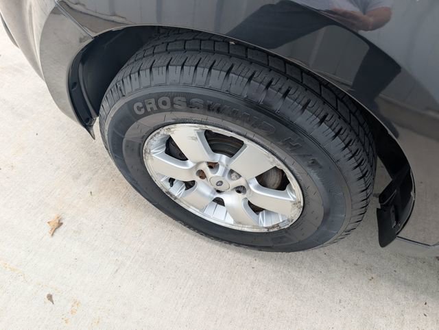 Used 2010 Ford Escape Limited AWD/4WD image 8