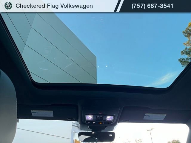 New 2026 Volkswagen Tiguan SE R-Line image 28