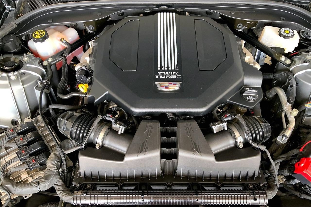 Used 2023 Cadillac CT5 V w/ Premium Package RWD image 32