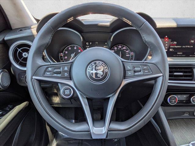 Used 2018 Alfa Romeo Stelvio Ti AWD/4WD image 10