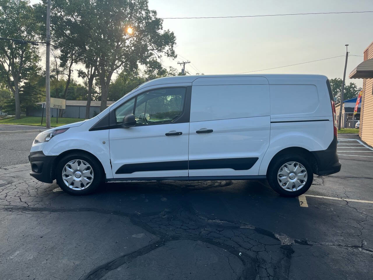 Used 2018 Ford Transit Connect XL image 29