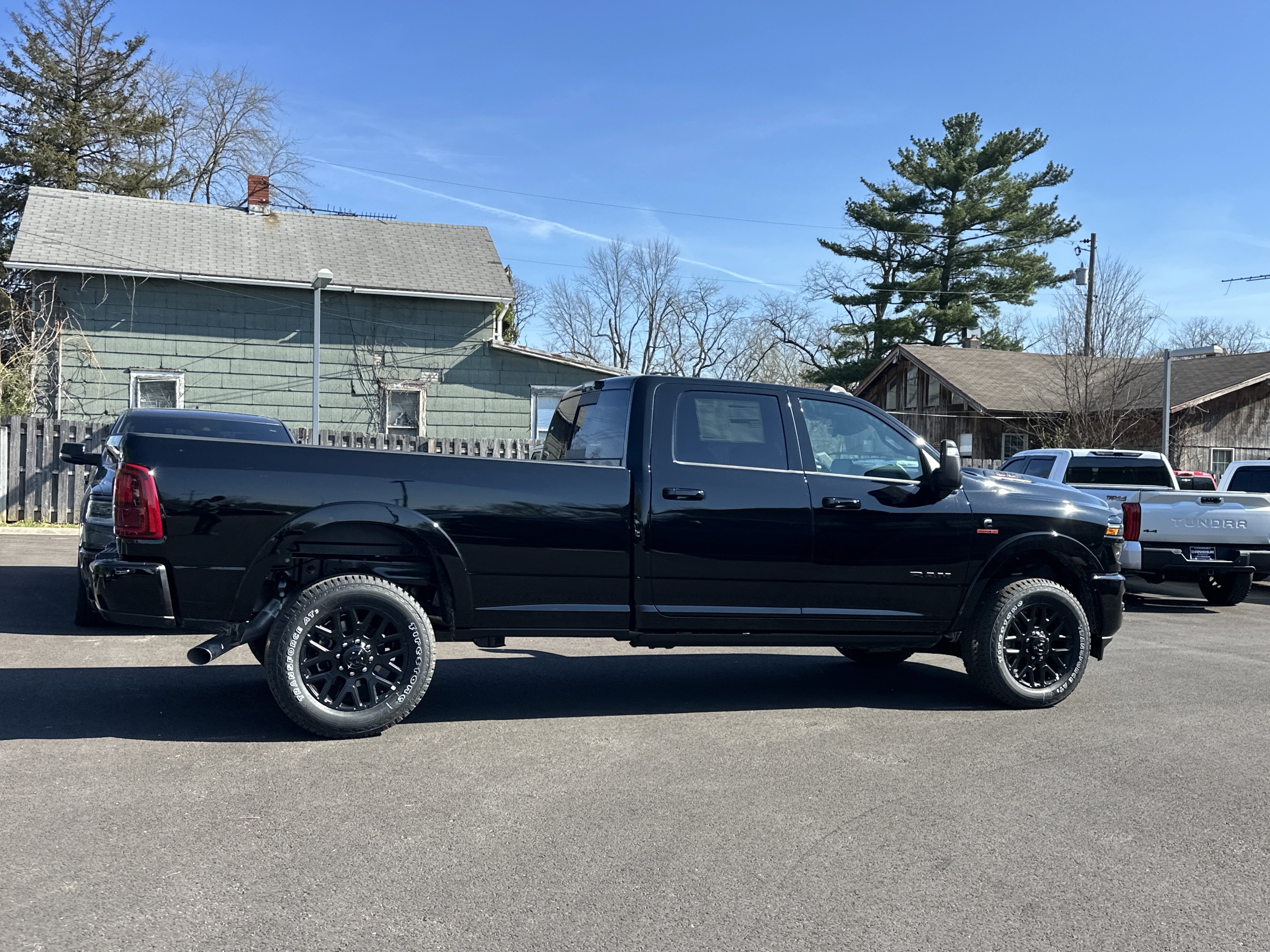 New 2026 RAM 2500 Limited AWD/4WD image 19
