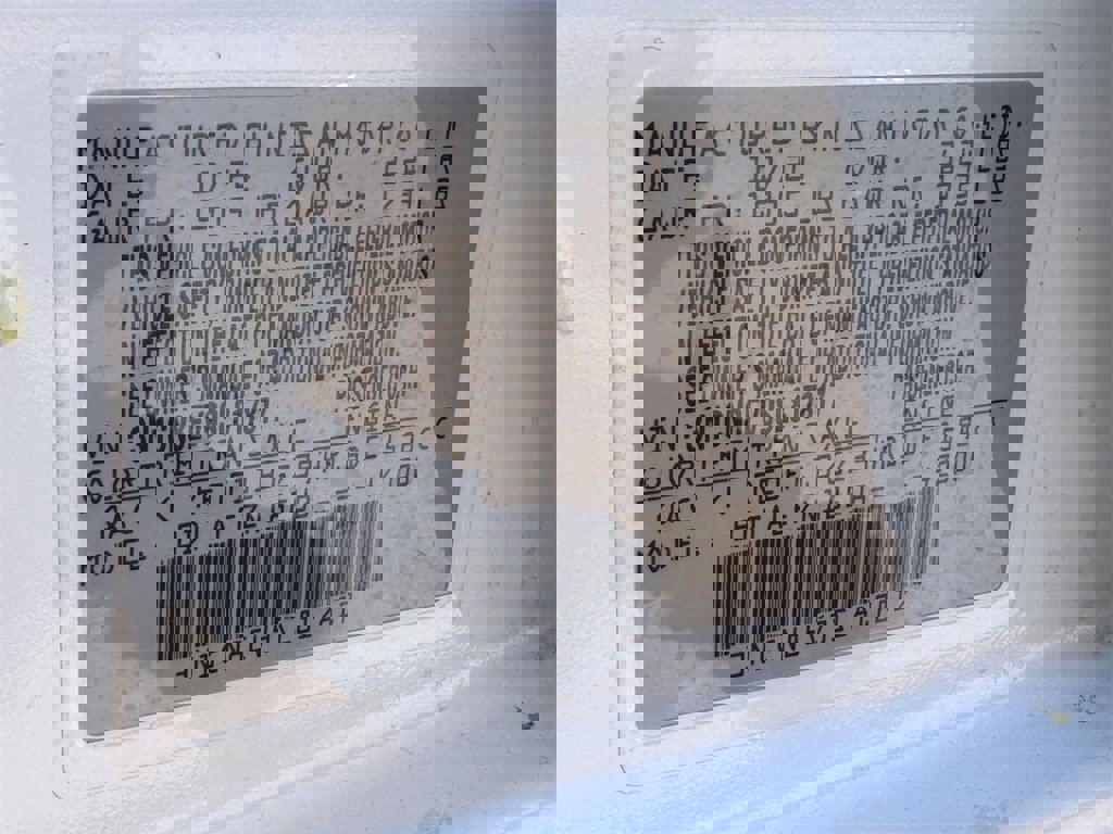 Used 2025 Nissan Versa SV image 30