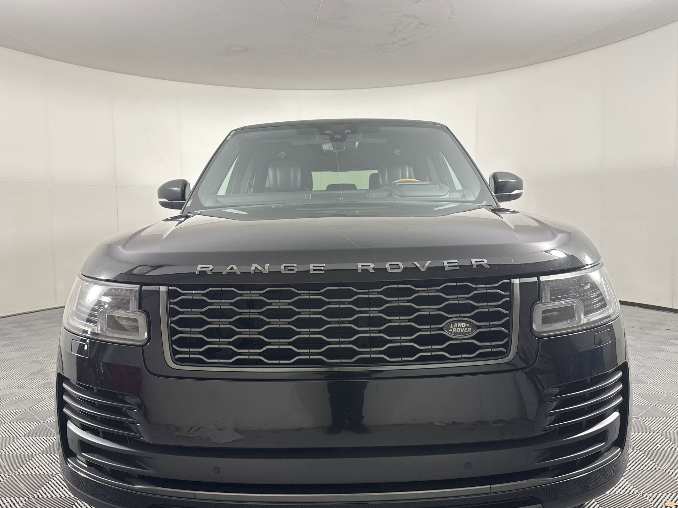 Used 2019 Land Rover Range Rover Supercharged AWD/4WD image 6
