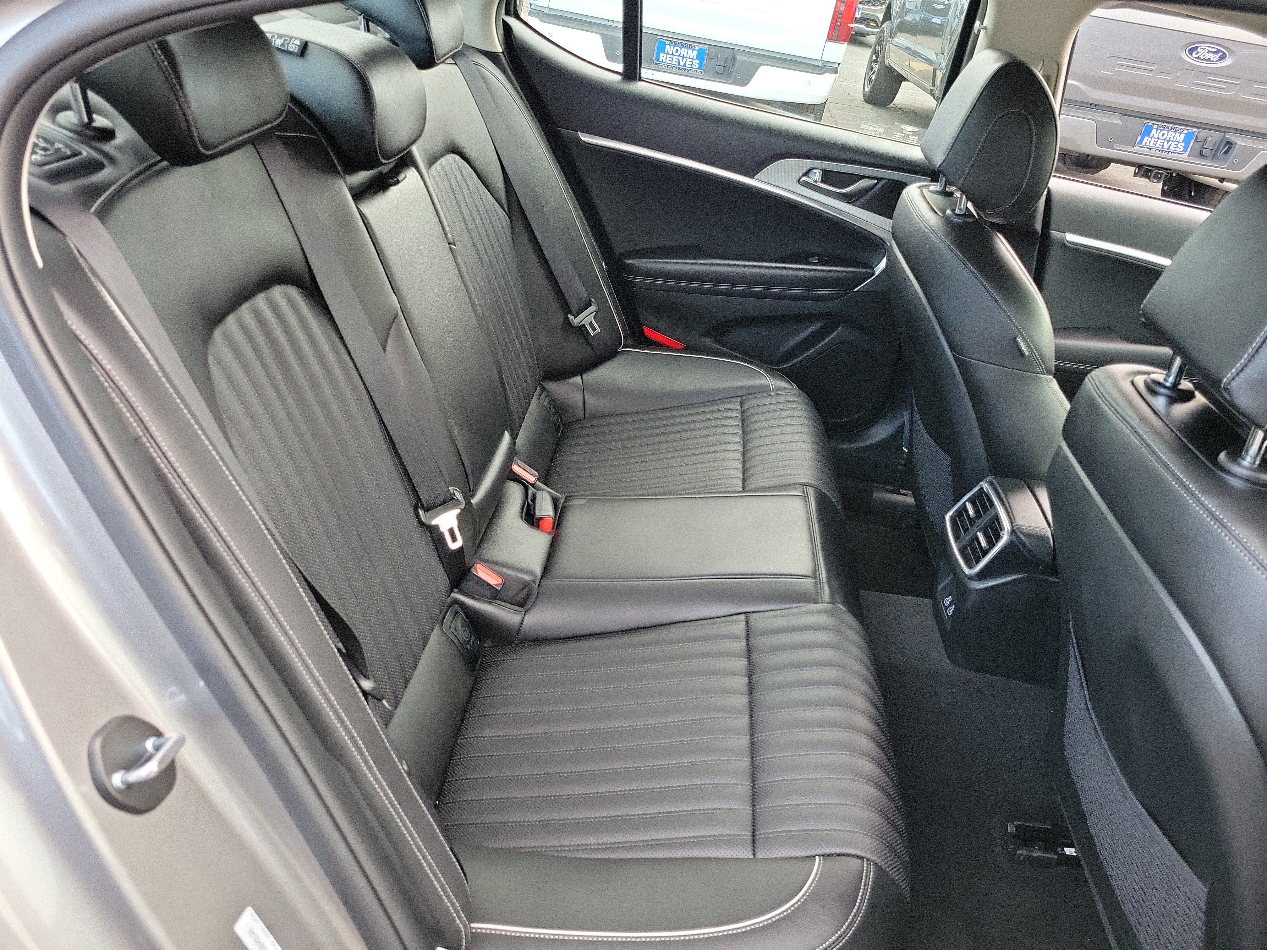 Certified 2026 Genesis G70 2.5T Prestige RWD image 24
