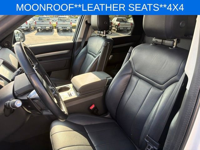 Used 2020 Land Rover Discovery Landmark AWD/4WD image 16