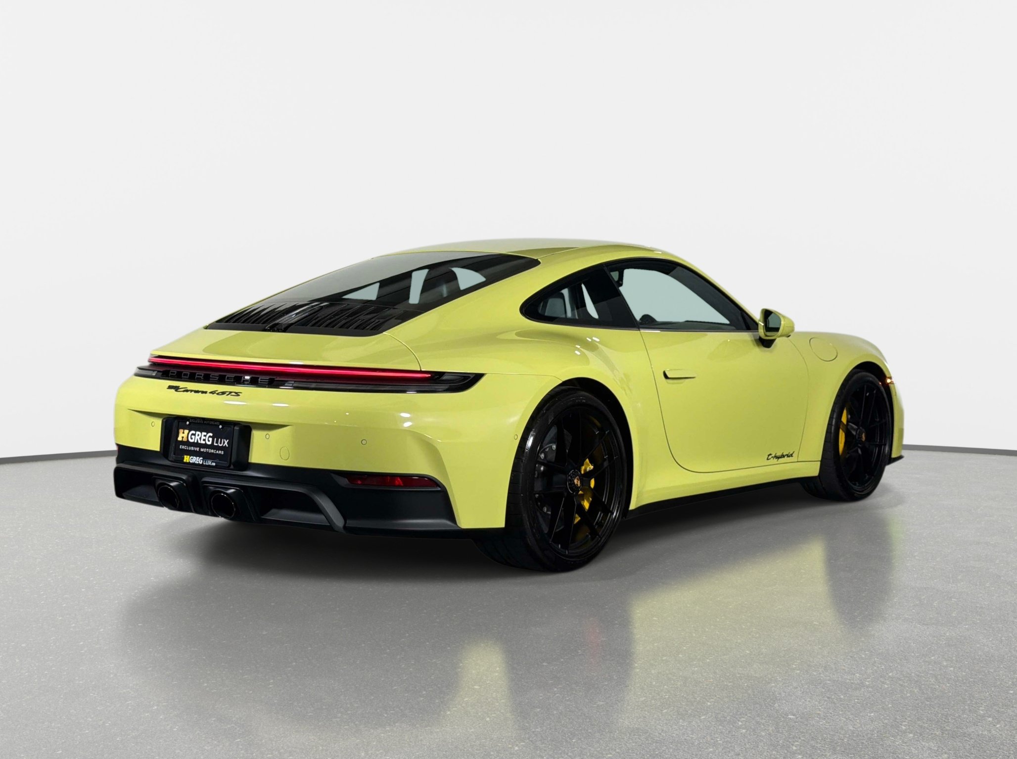 Used 2025 Porsche 911 Carrera 4 GTS AWD/4WD image 7