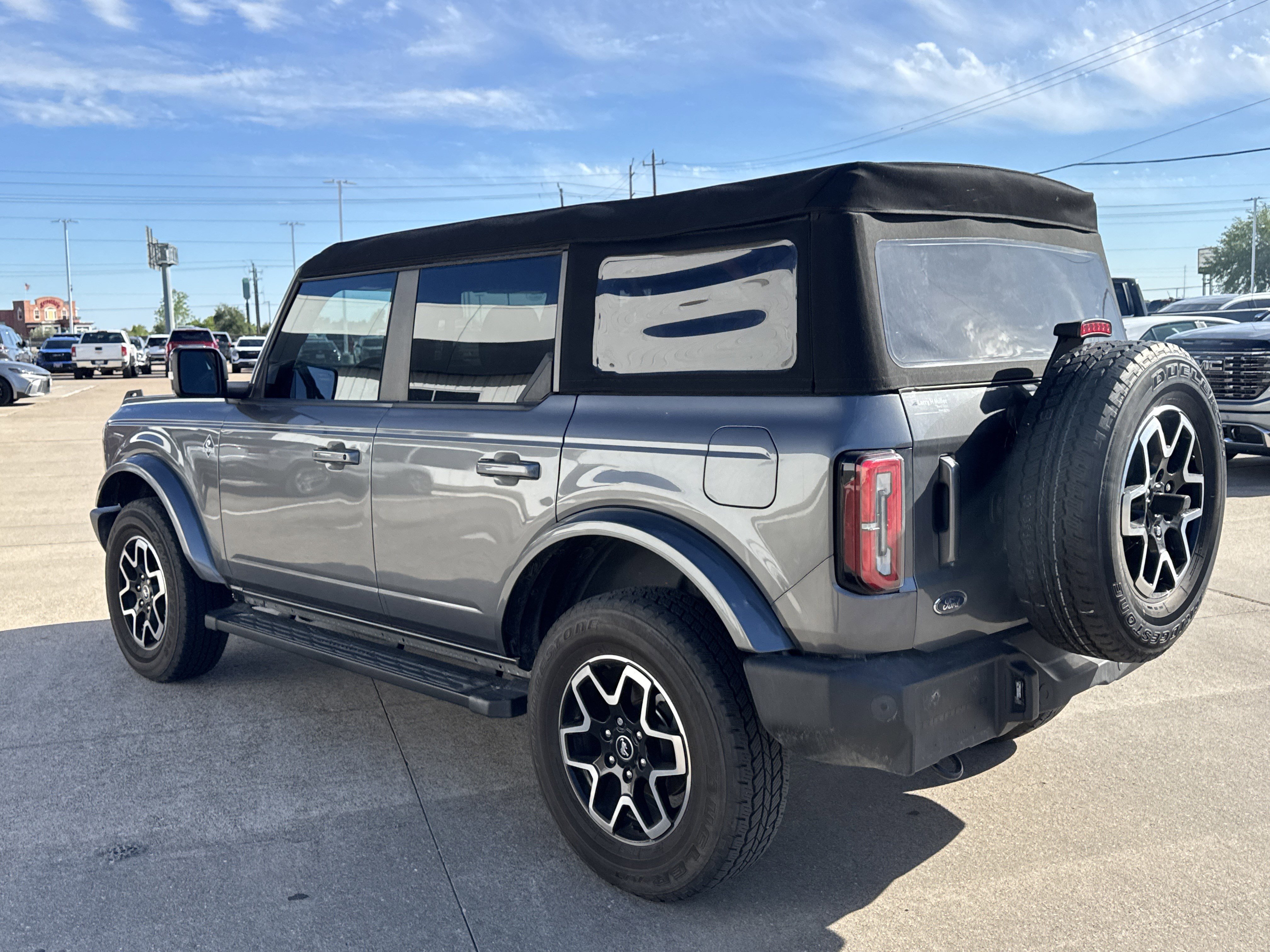 Used 2024 Ford Bronco Outer Banks image 9