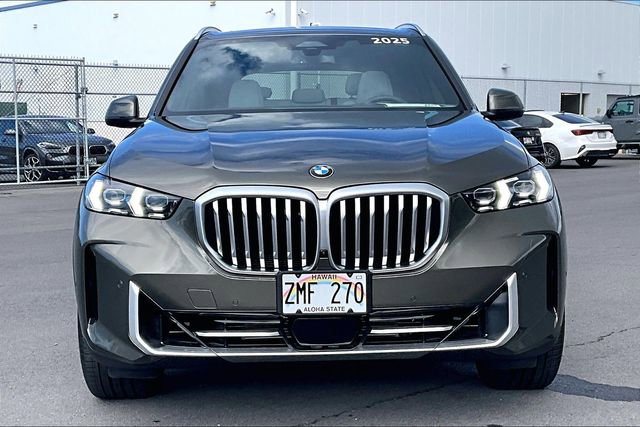 Used 2025 BMW X5 xDrive40i w/ Parking Assistance Package image 3