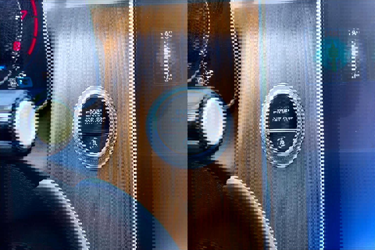 Used 2024 Mercedes-Benz GLC 300 image 33