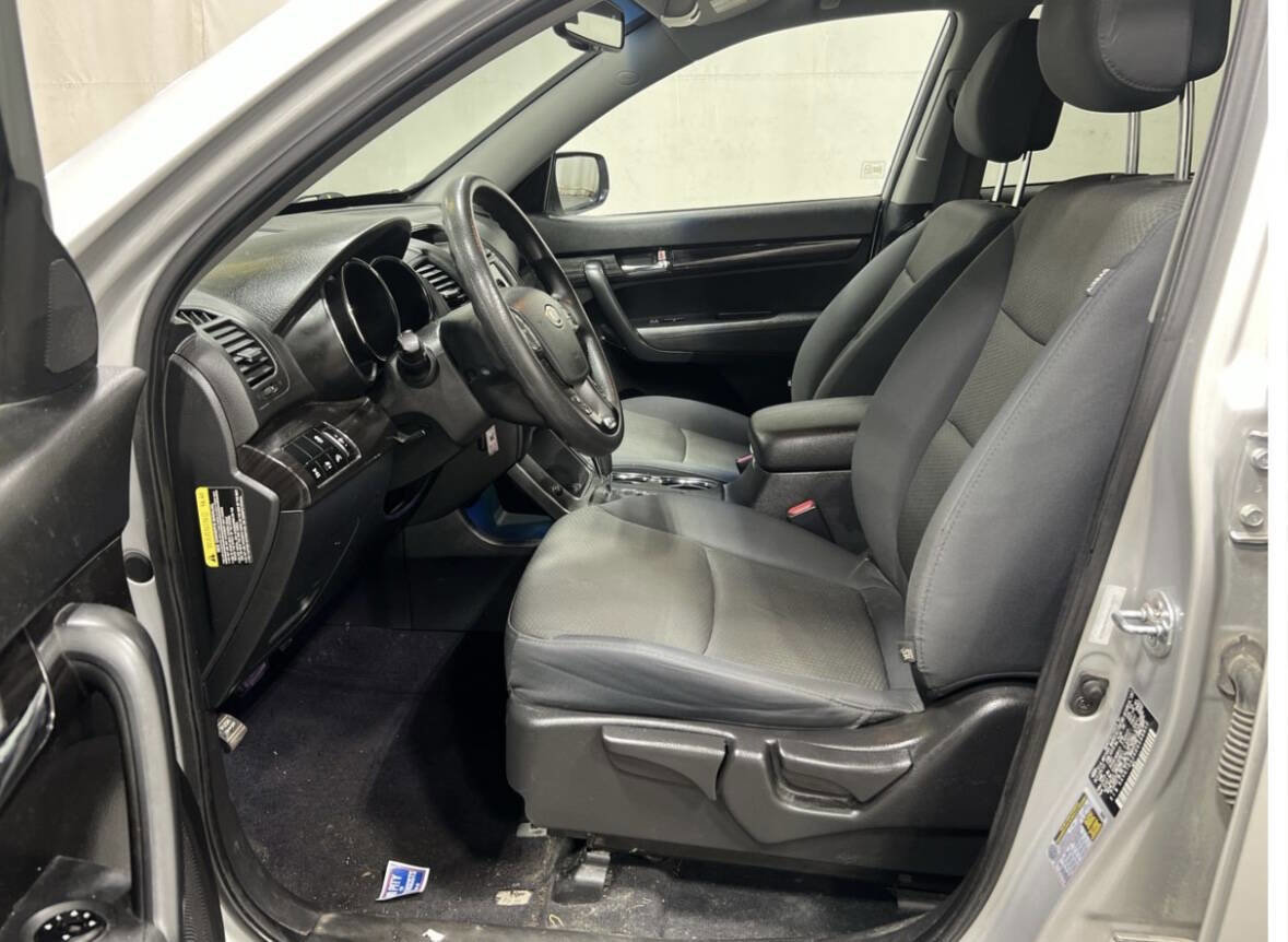 Used 2015 Kia Sorento LX AWD/4WD image 5