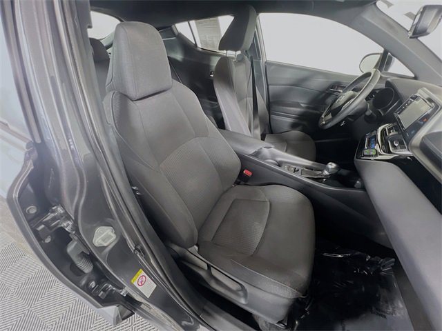 Used 2018 Toyota C-HR XLE image 28