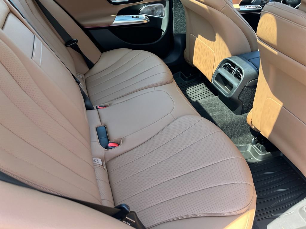 Certified 2025 Mercedes-Benz E 350 4MATIC Sedan image 18