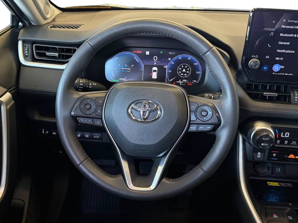 Used 2023 Toyota RAV4 Limited AWD/4WD image 18