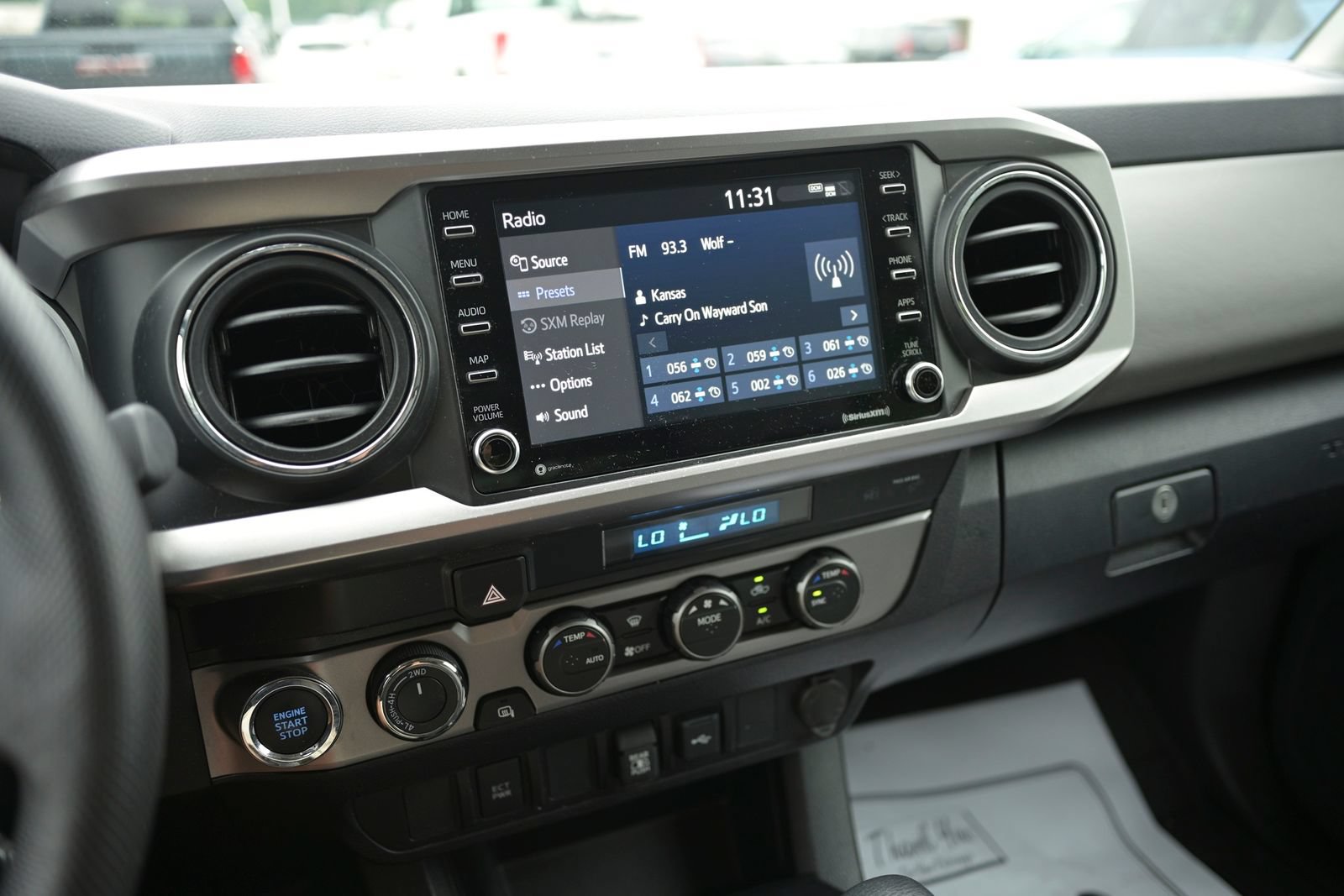 Used 2023 Toyota Tacoma SR5 AWD/4WD image 27