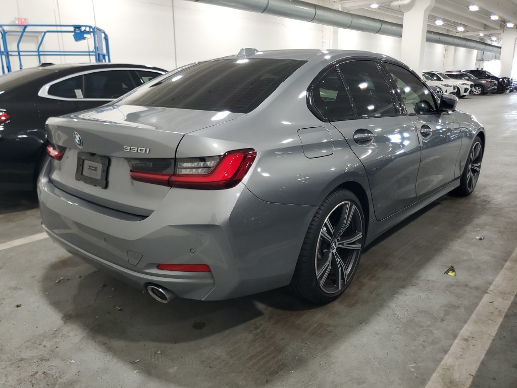 Certified 2023 BMW 330i Sedan w/ Premium Package RWD image 3
