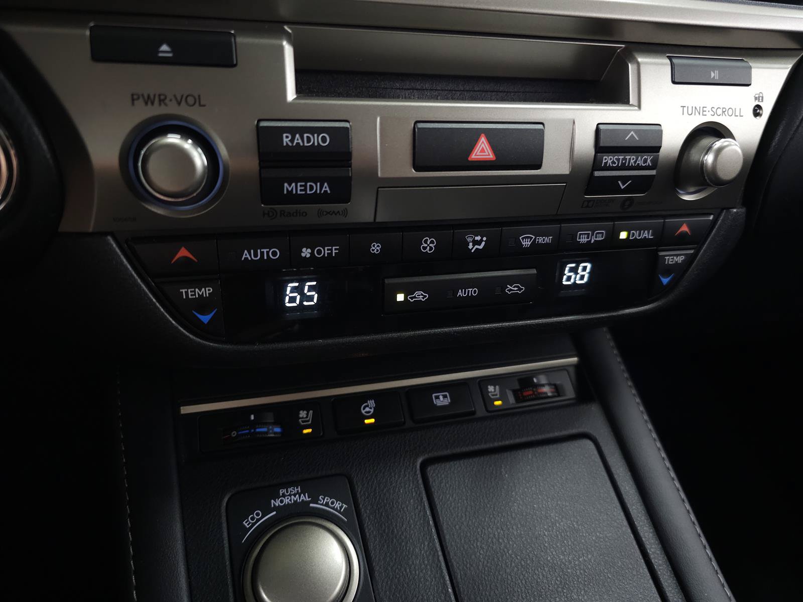Used 2017 Lexus ES 350 w/ Luxury Package FWD image 26