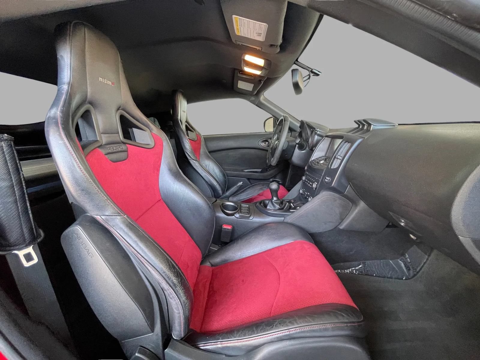 Used 2016 Nissan 370Z NISMO RWD image 24