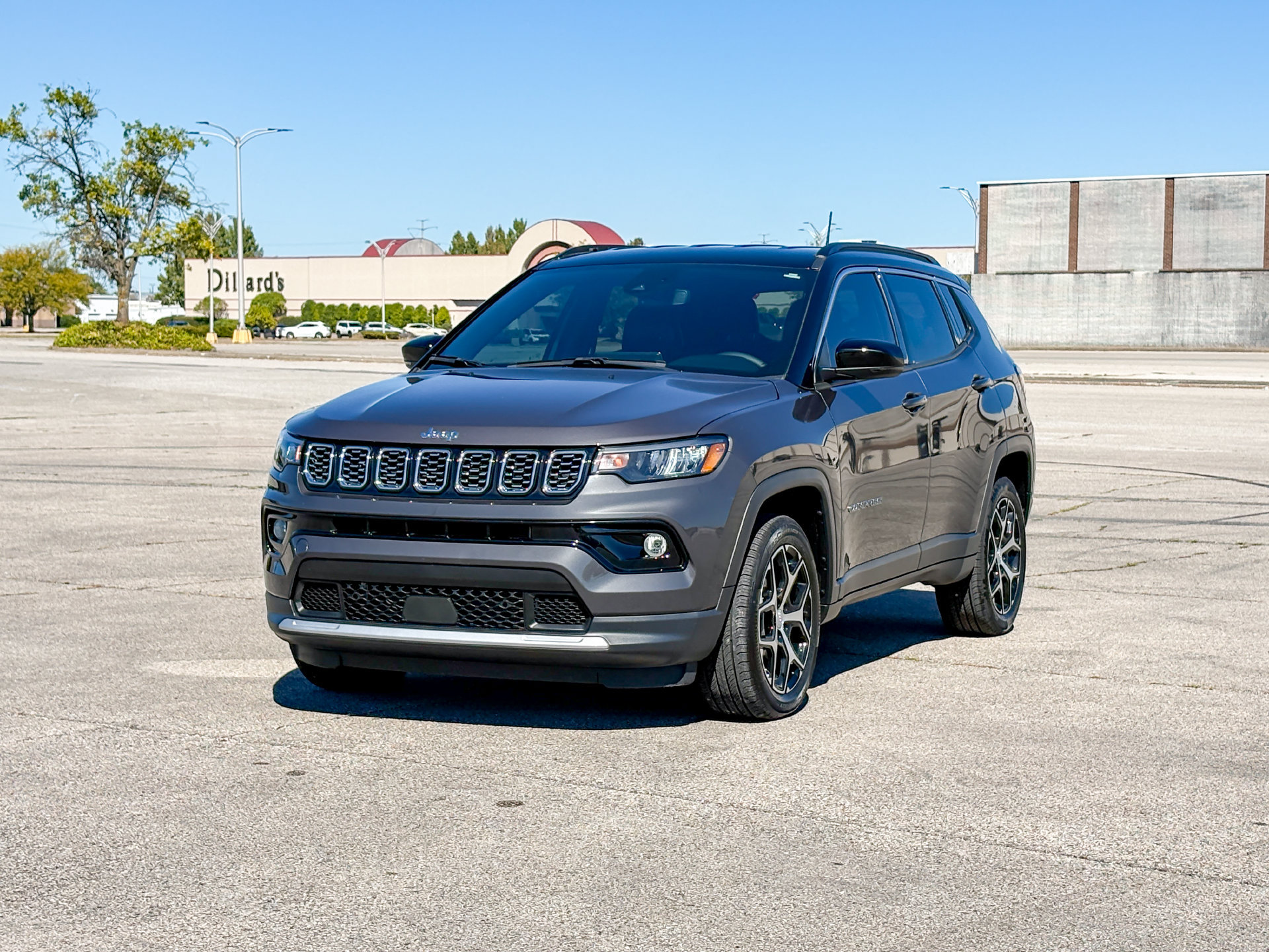Used 2024 Jeep Compass Limited AWD/4WD image 4