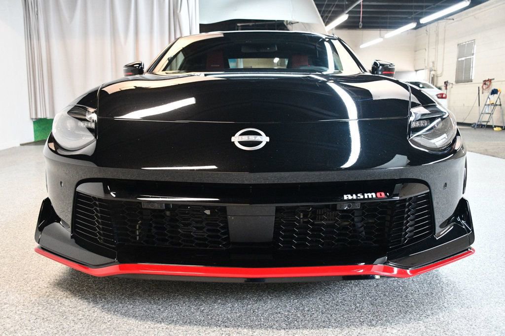 Used 2025 Nissan Z NISMO w/ Floor Mat Package RWD image 12