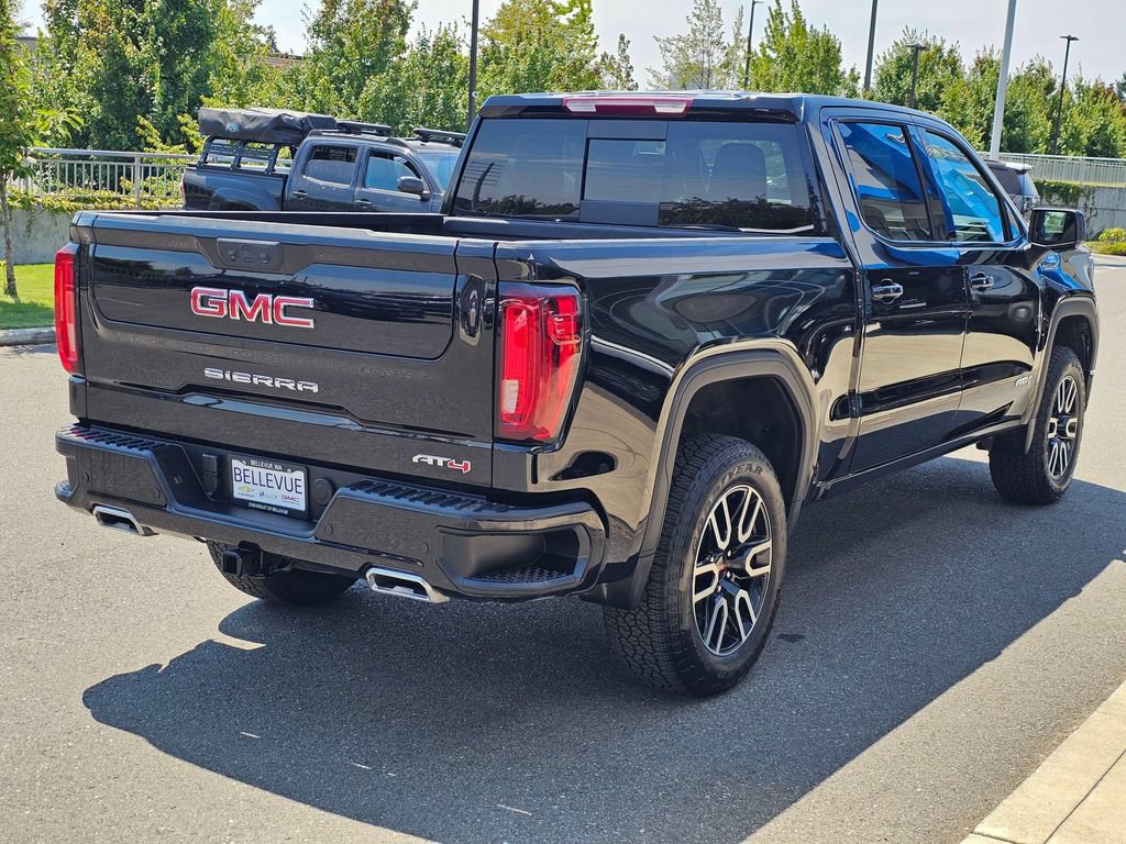 Used 2025 GMC Sierra 1500 AT4 w/ AT4 Preferred Package AWD/4WD image 5