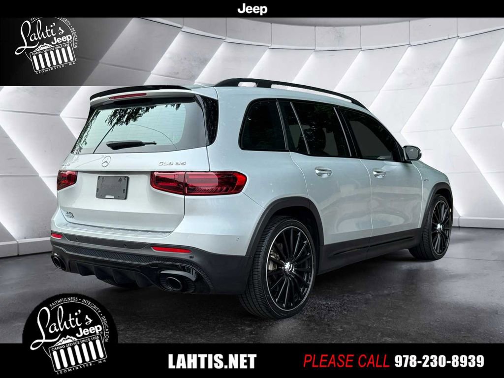 Used 2024 Mercedes-Benz GLB 35 AMG 4MATIC image 4