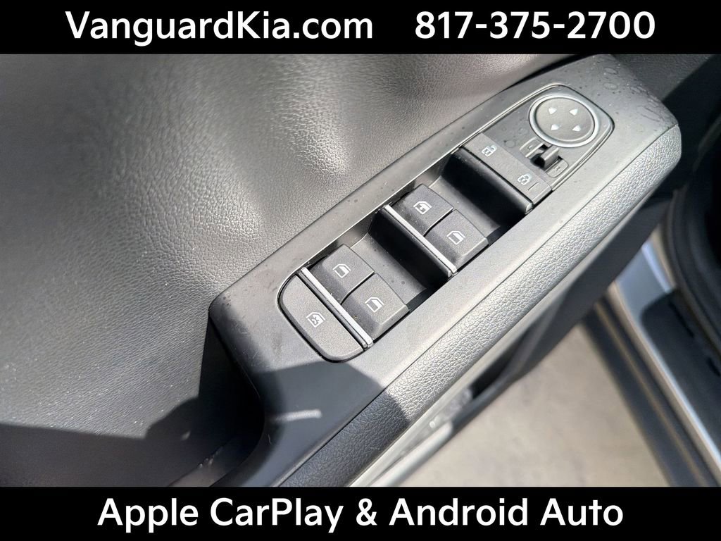 Certified 2025 Kia Soul LX FWD image 17