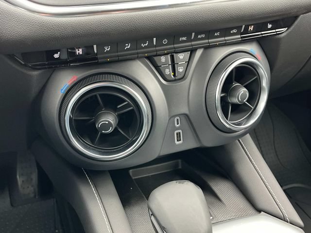 New 2025 Chevrolet Blazer LT w/ Sound & Technology Package AWD/4WD image 26