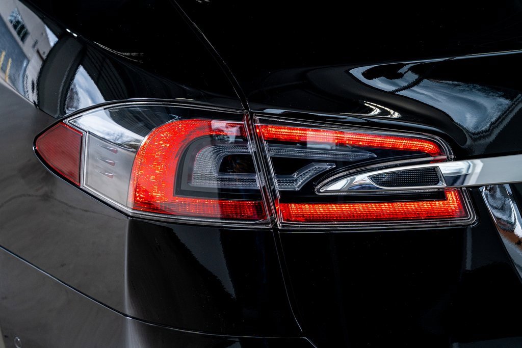 Used 2019 Tesla Model S AWD image 23