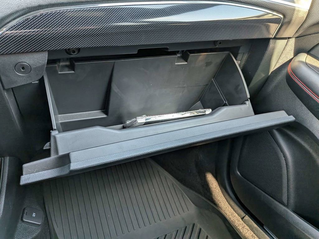 Used 2022 Ford Edge ST-Line image 24