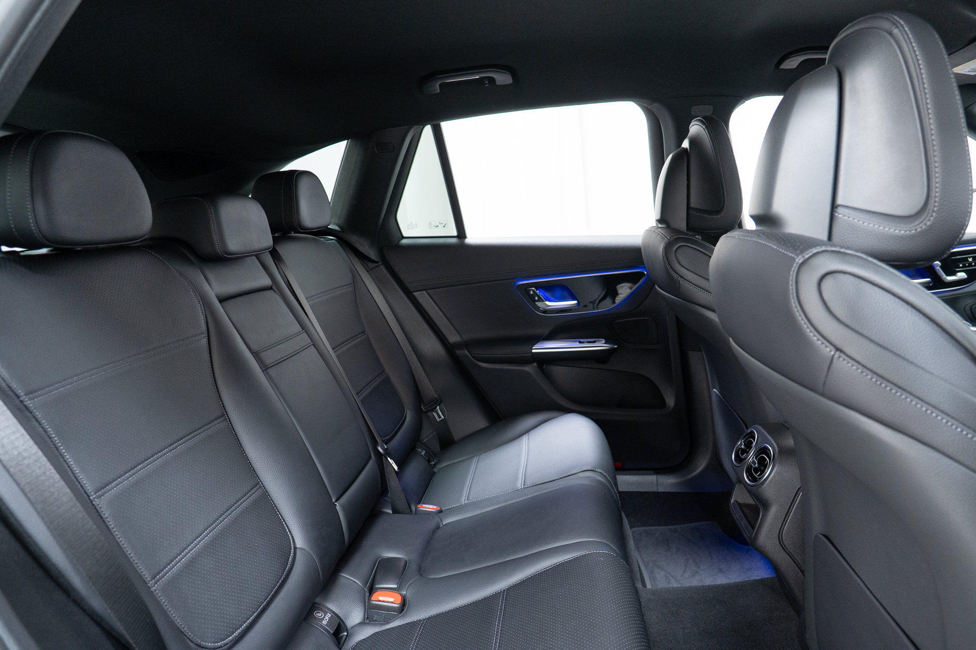Used 2023 Mercedes-Benz GLC 300 4MATIC image 24