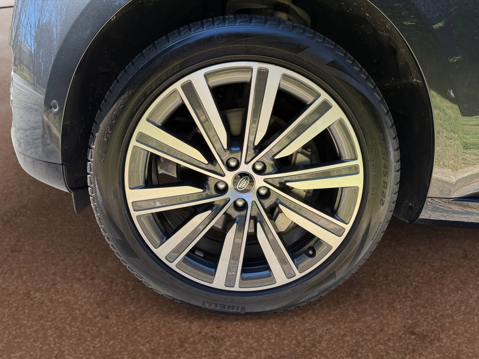 Certified 2023 Land Rover Range Rover SE image 9