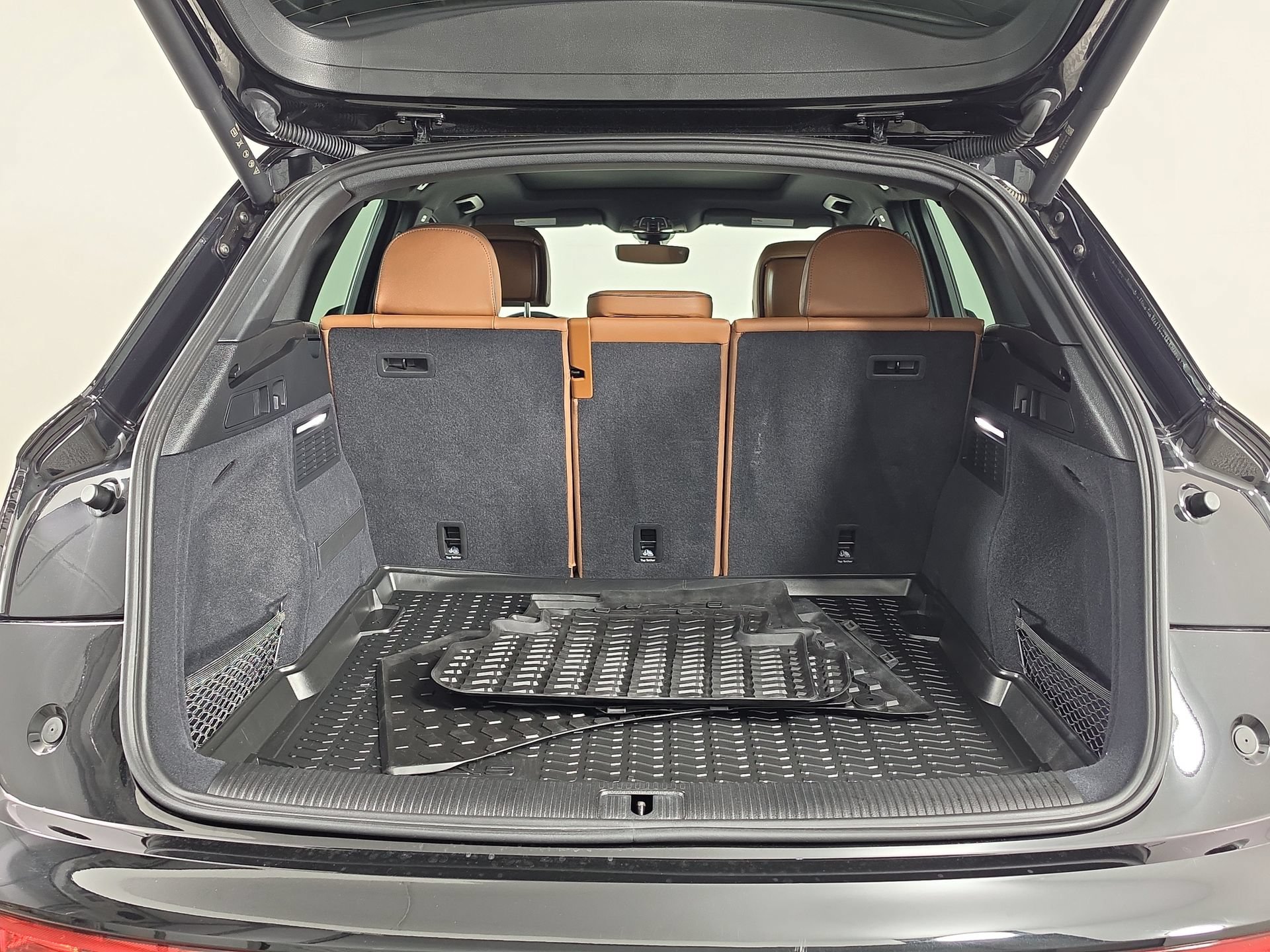 Certified 2025 Audi Q5 2.0T Premium AWD/4WD image 13