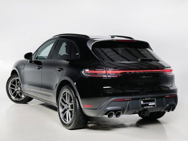 New 2025 Porsche Macan Turbo image 3