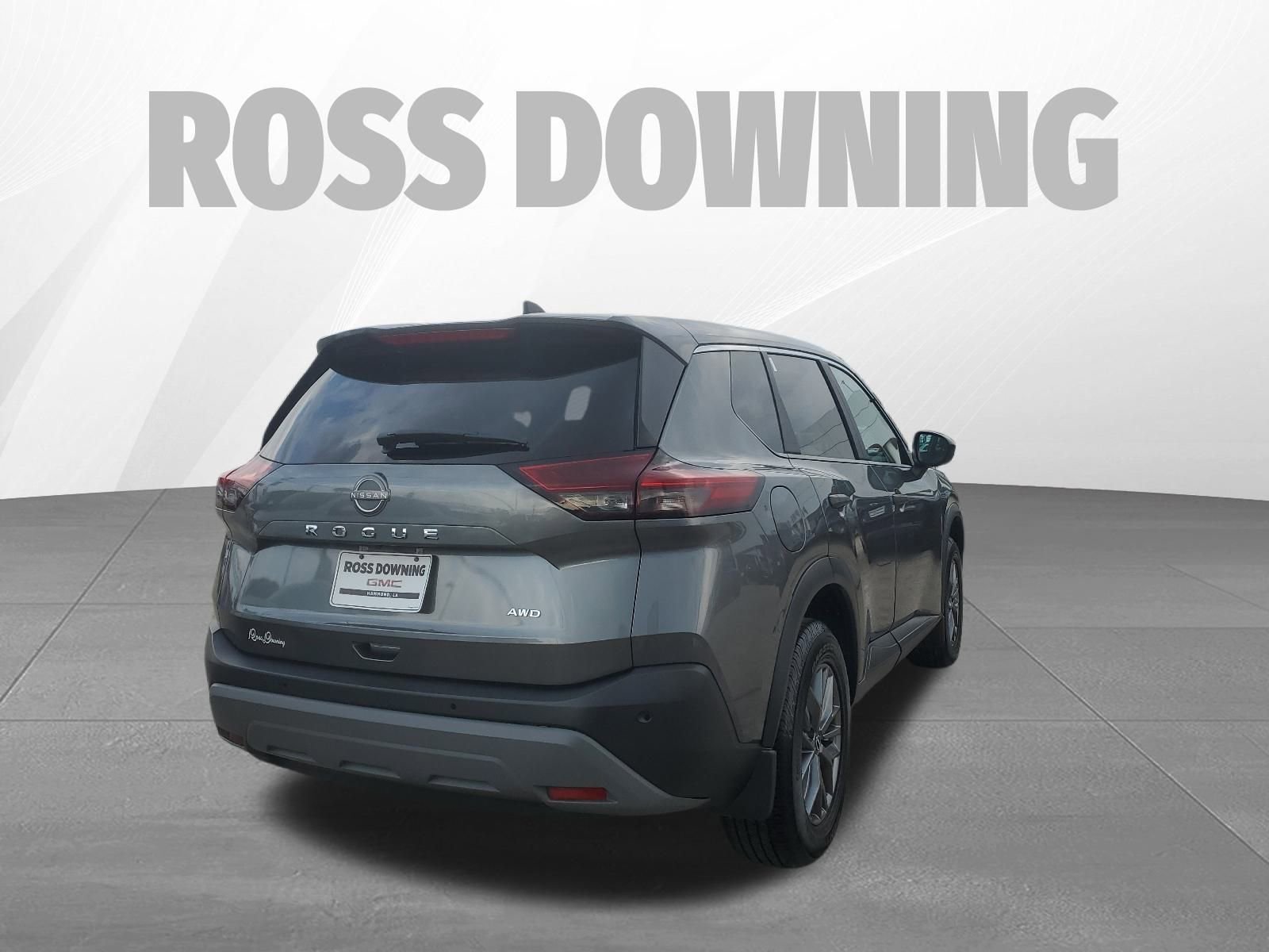 Used 2023 Nissan Rogue S image 4