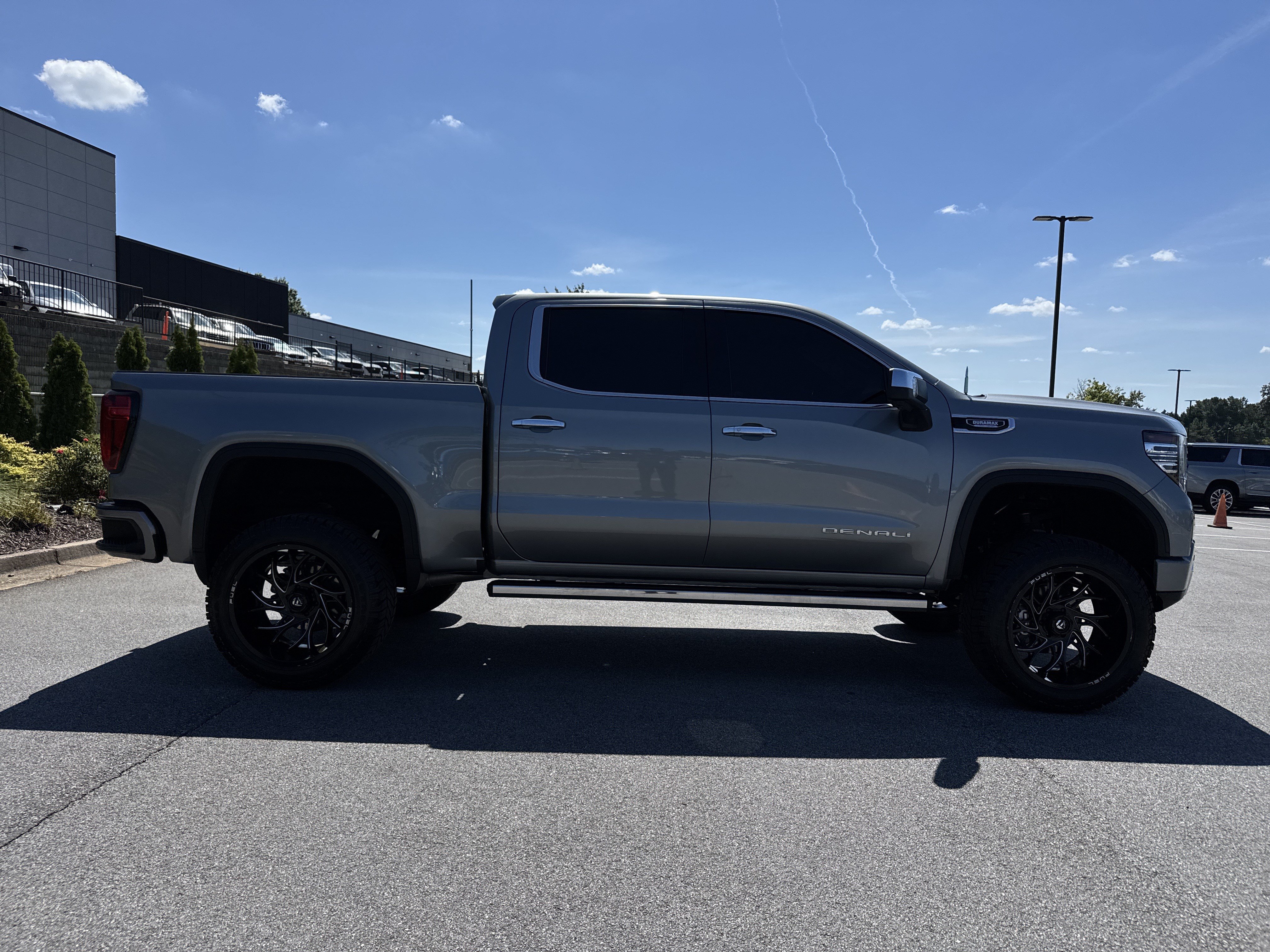 Used 2023 GMC Sierra 1500 Denali AWD/4WD image 11