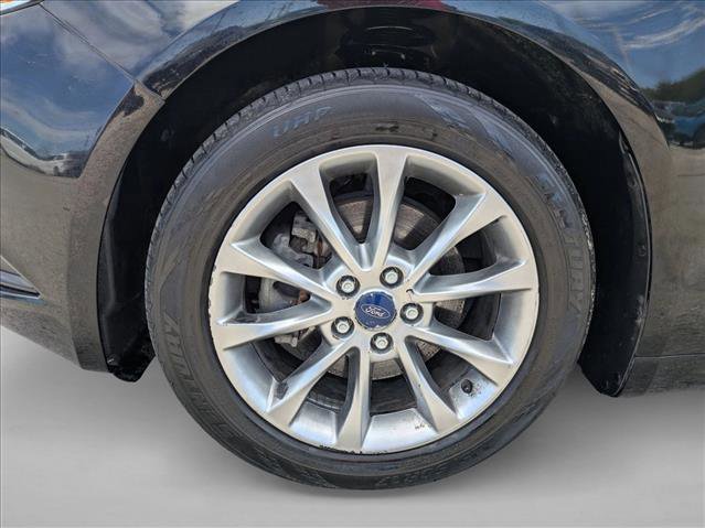 Used 2017 Ford Fusion SE image 23