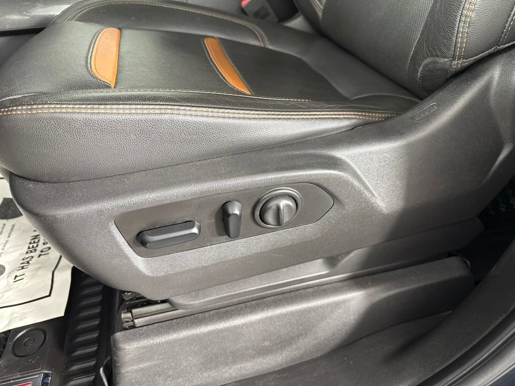 Used 2019 GMC Sierra 1500 AT4 w/ AT4 Premium Package AWD/4WD image 16