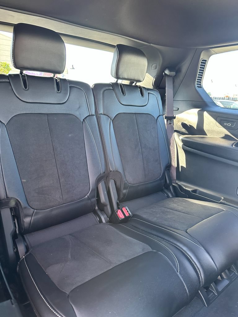 Used 2023 Jeep Grand Cherokee L Altitude AWD/4WD image 23