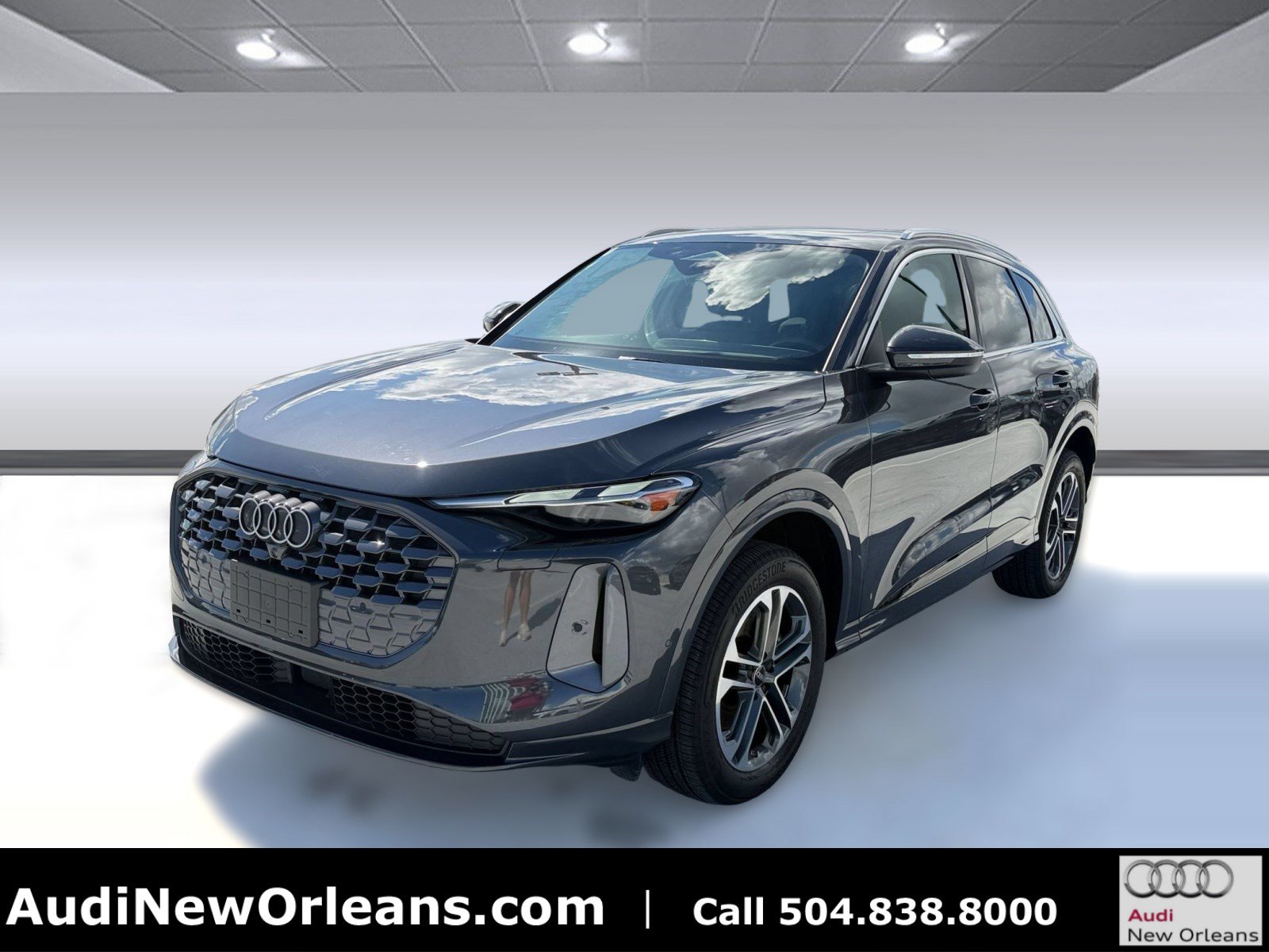 Used 2025 Audi Q5 Premium w/ Convenience Package