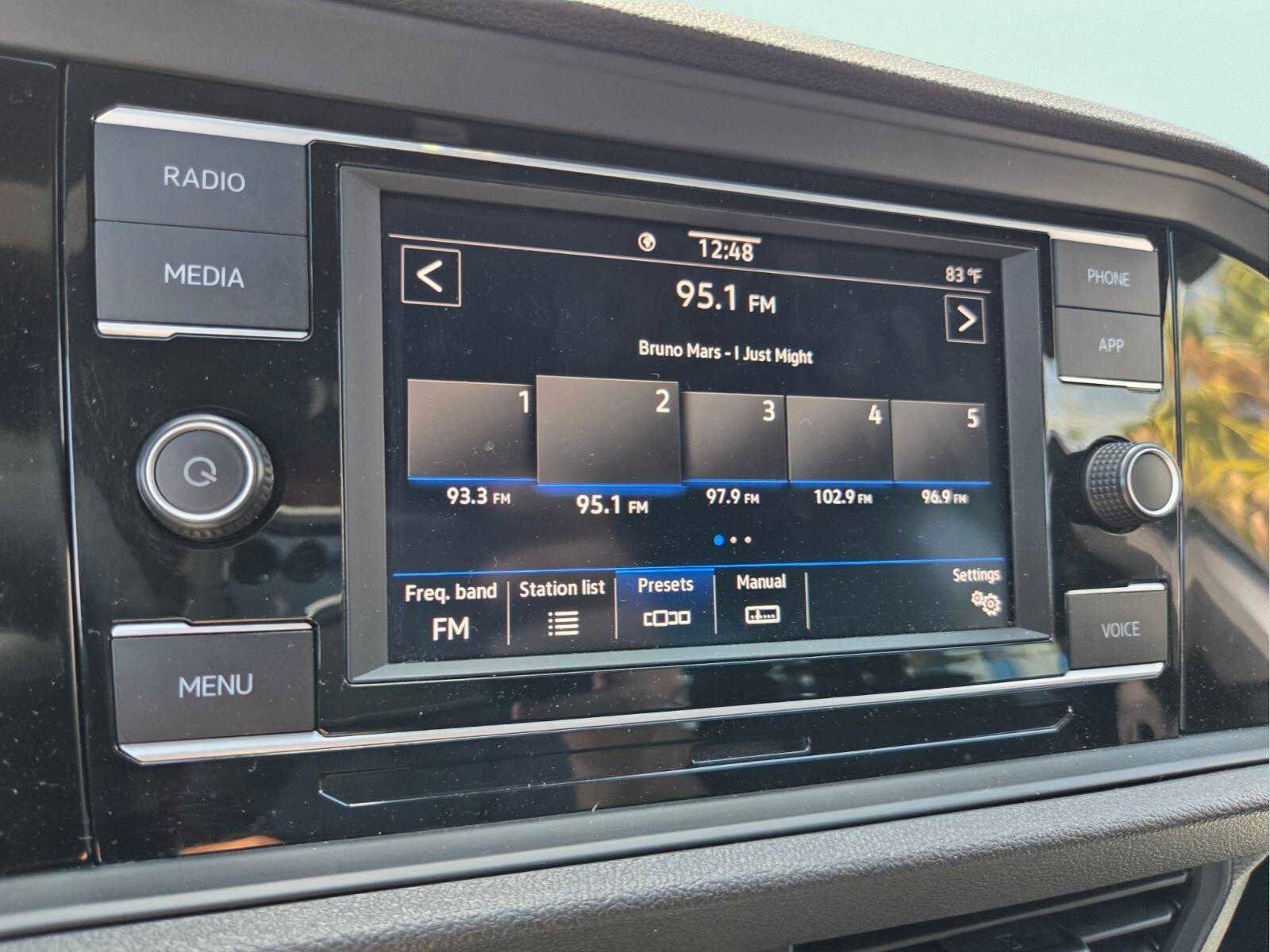 Used 2022 Volkswagen Jetta Sport FWD image 23